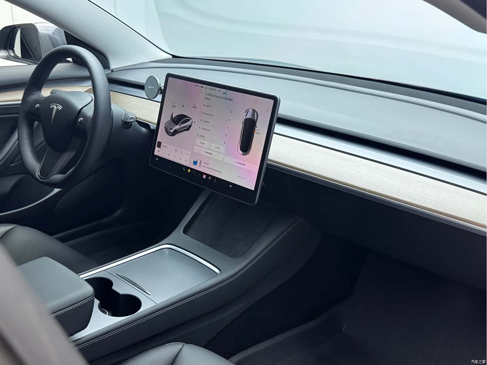 Tesla Model 3, 2021 10