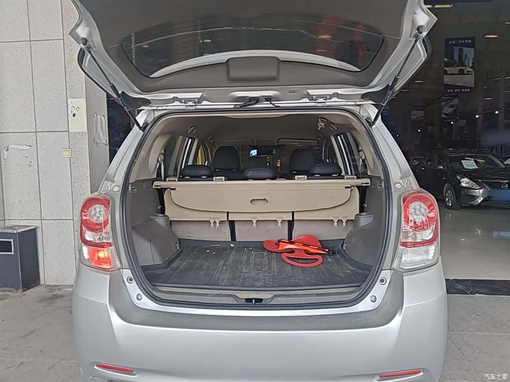 Toyota 180E, 2014 19