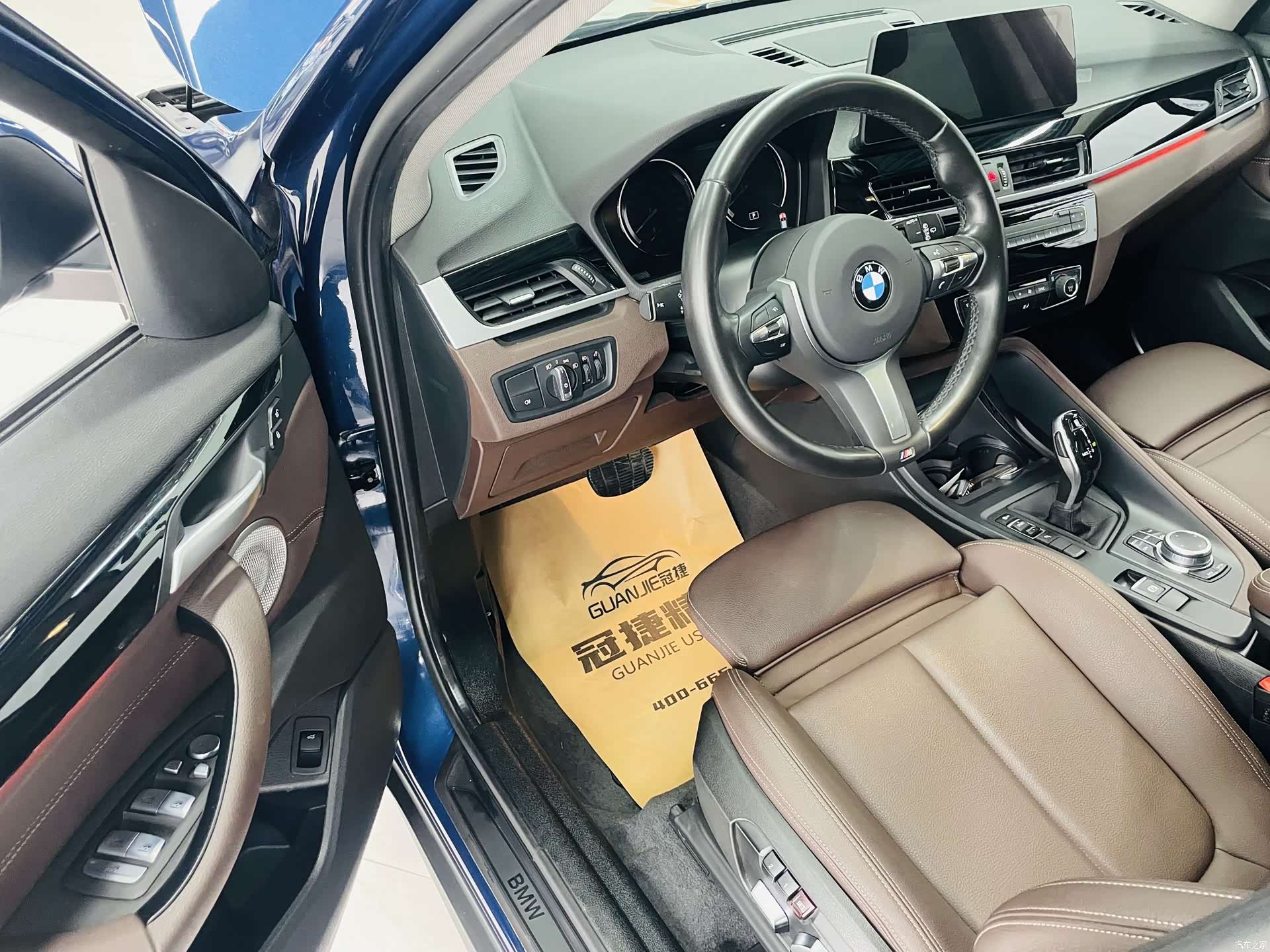 BMW X1, 2022 все фото