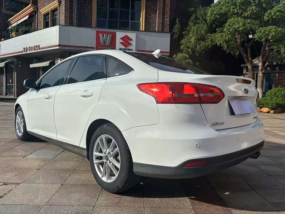 Ford Fox