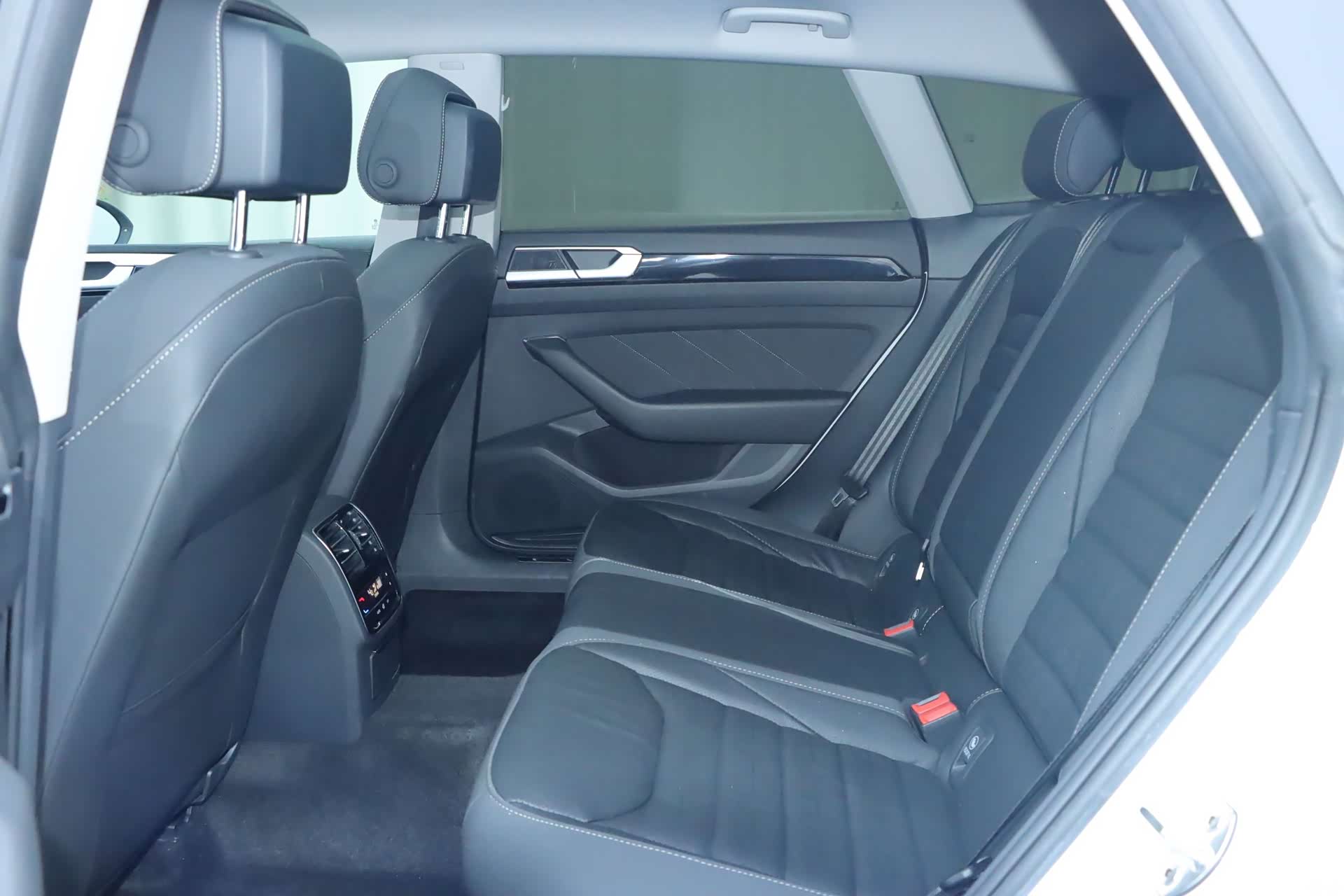 Volkswagen CC, 2023 15