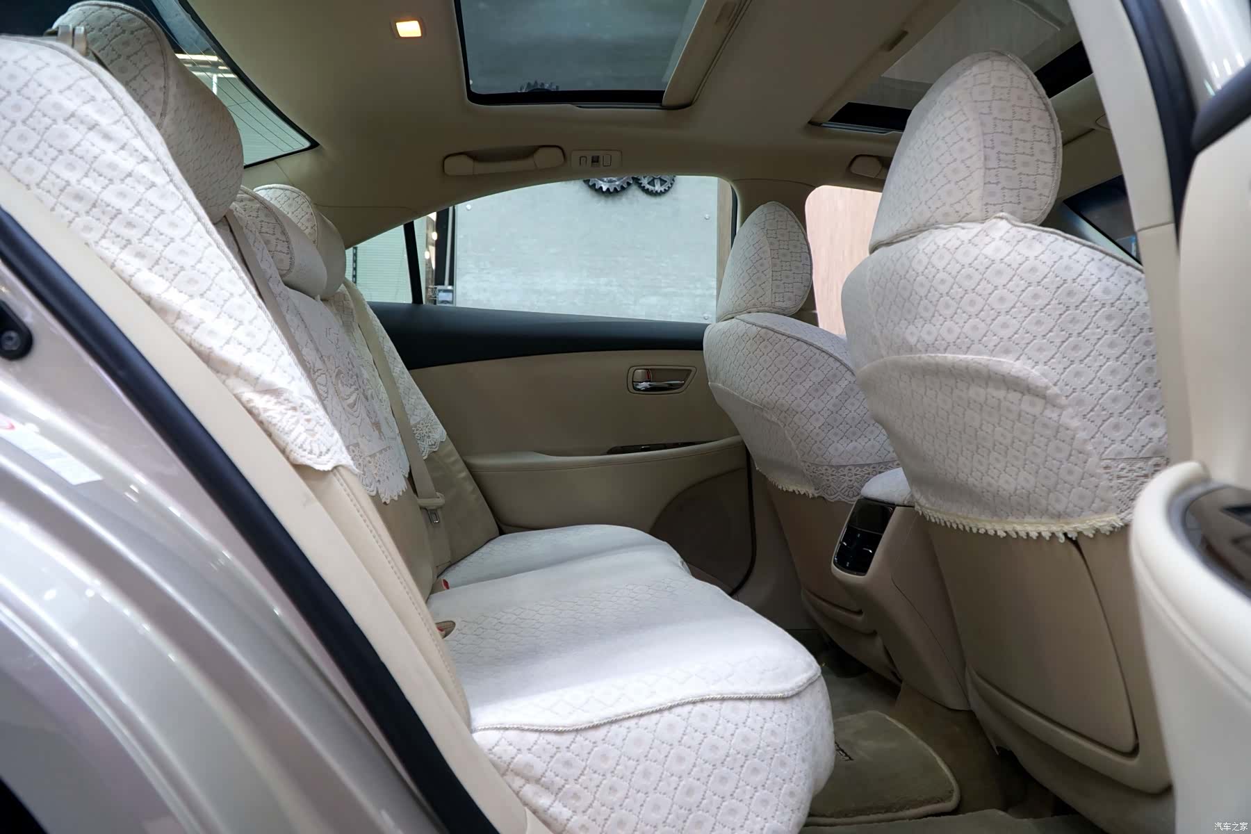 Lexus ES, 2012 11