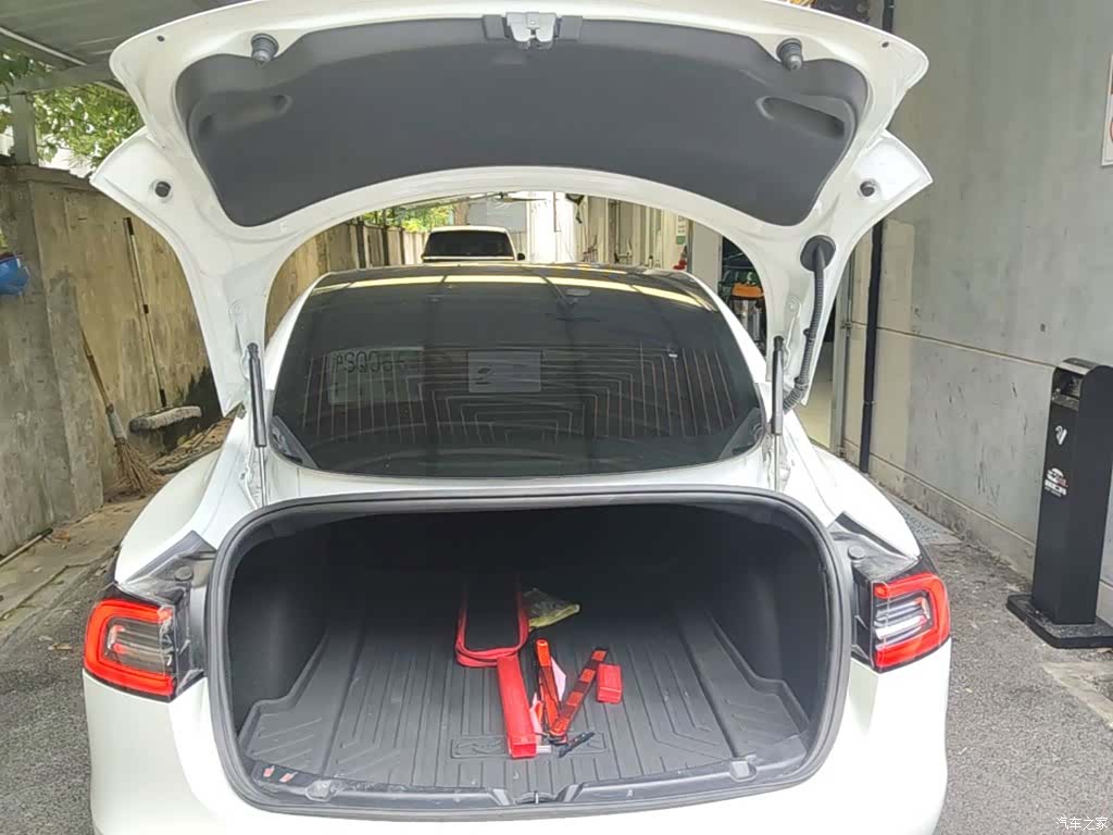 Tesla Model 3, 2020 19