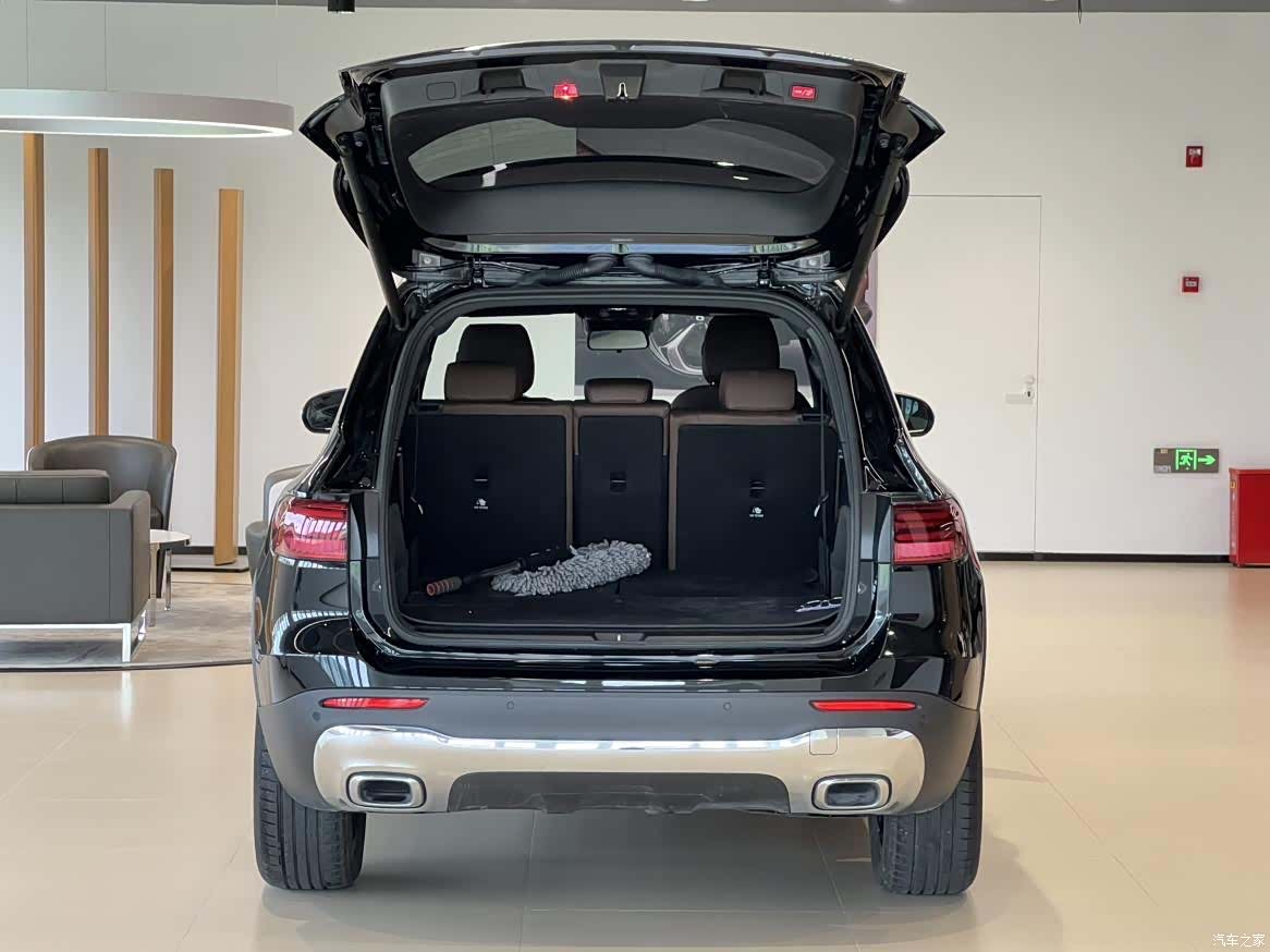 Mercedes-Benz GLB, 2024 16