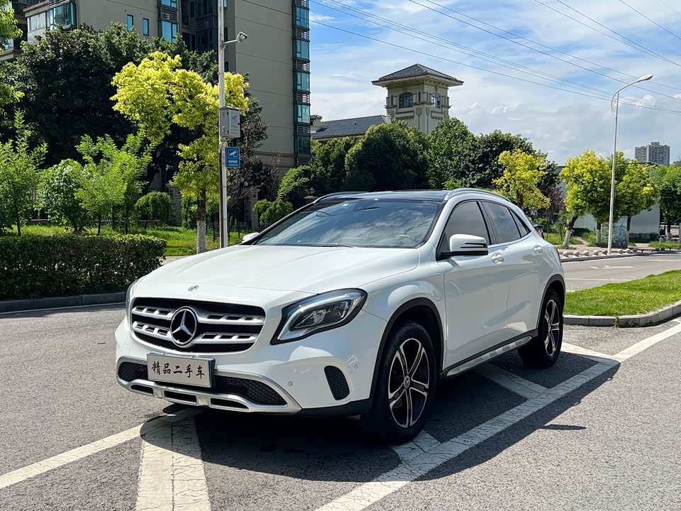 Mercedes-Benz GLA