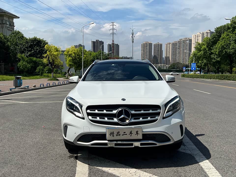 Mercedes-Benz GLA