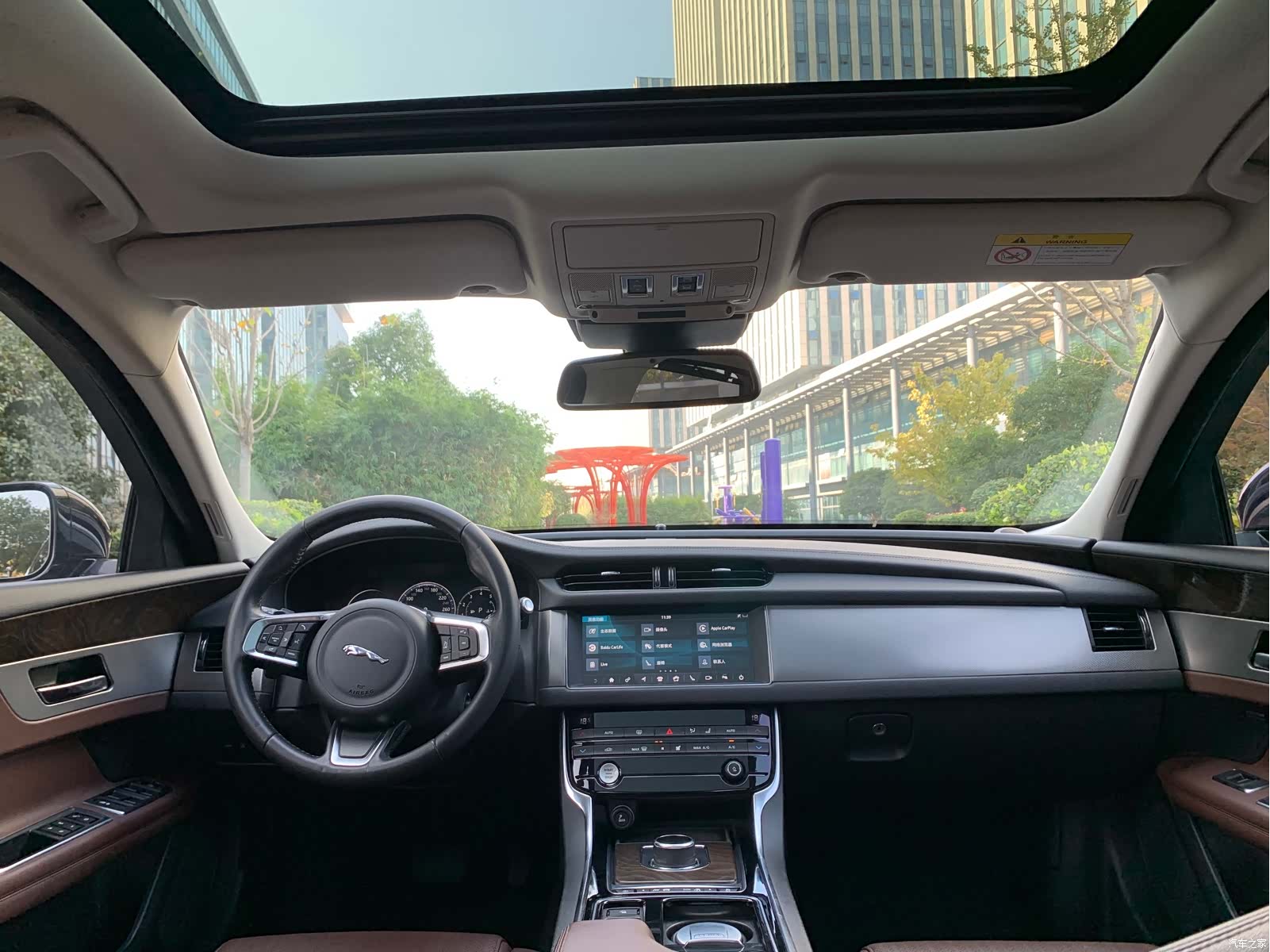Land Rover XFL, 2019 15