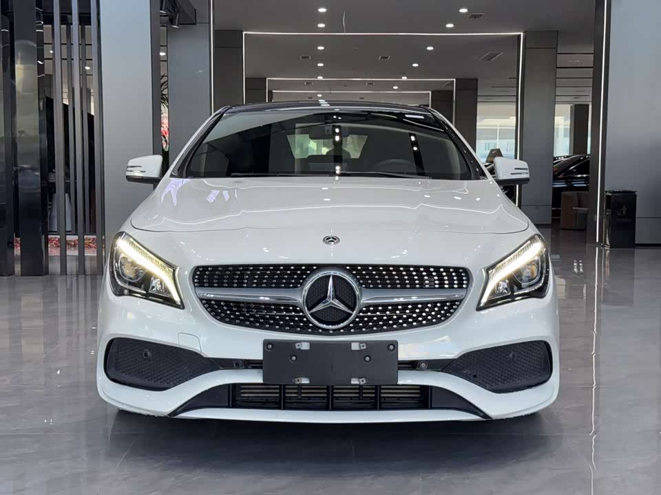 Mercedes-Benz CLA