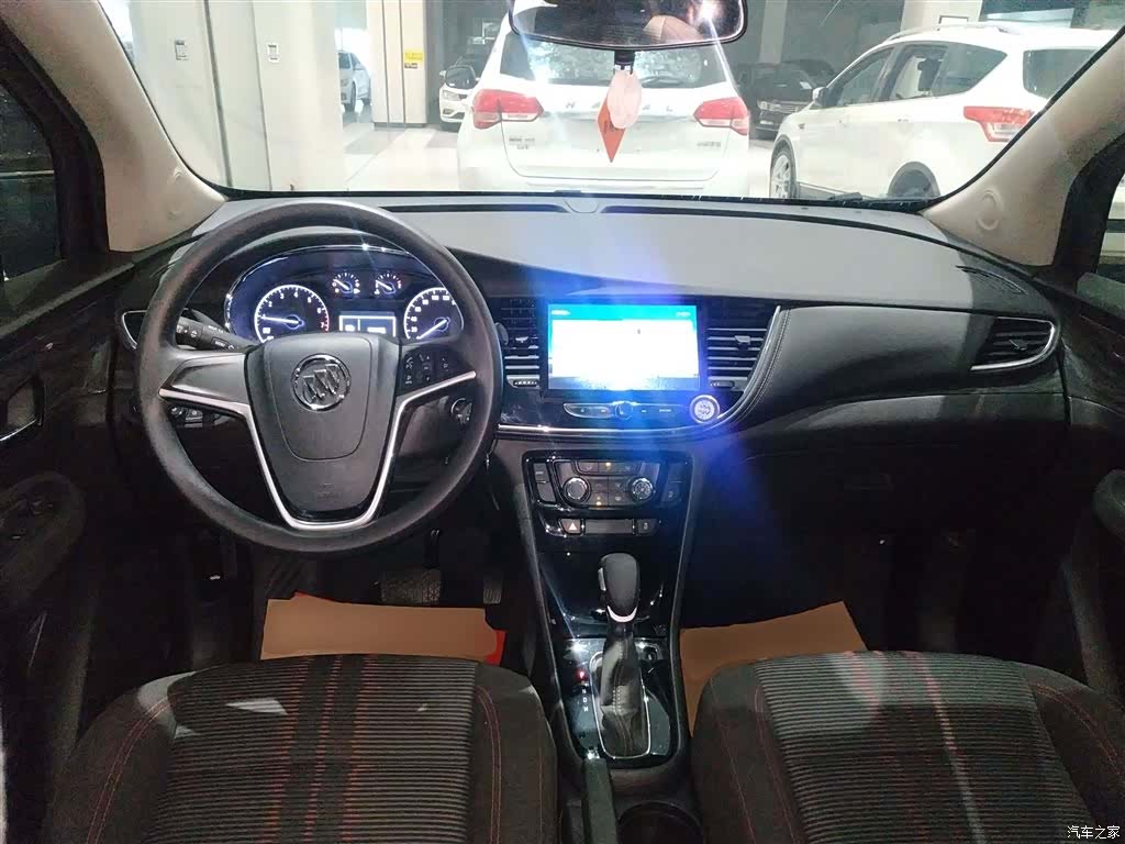 Buick Encore, 2017 10