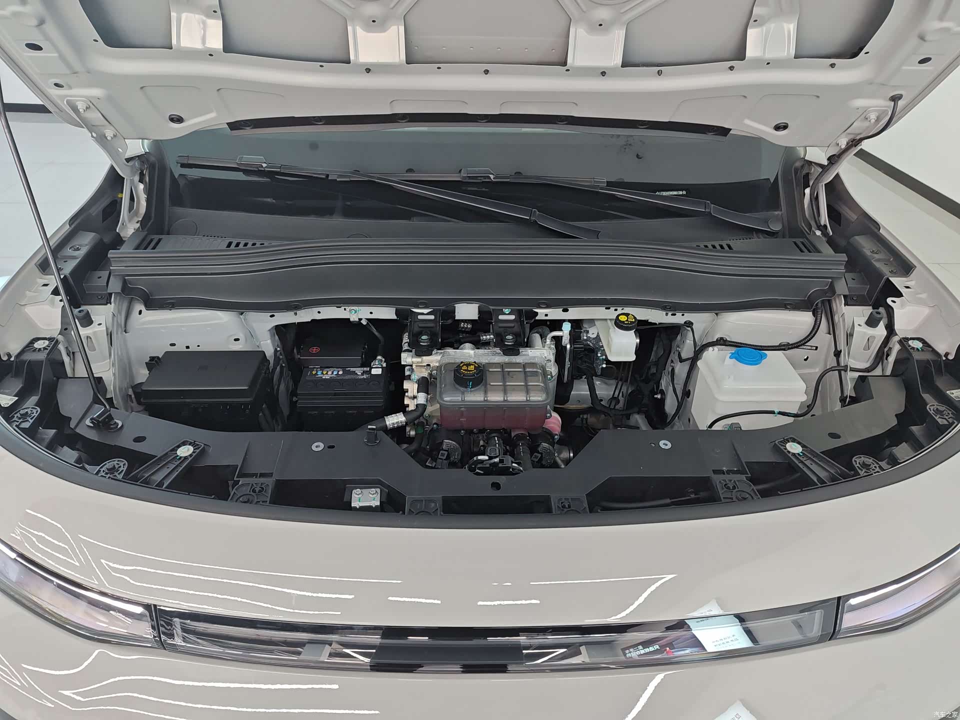 Leapmotor B10, 2025 25
