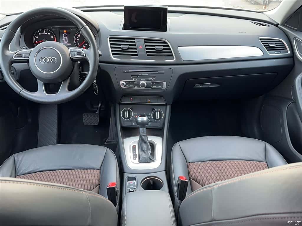 Audi Q3, 2018 10