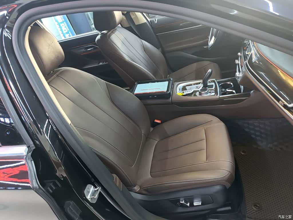 BMW 7 Series, 2017 25