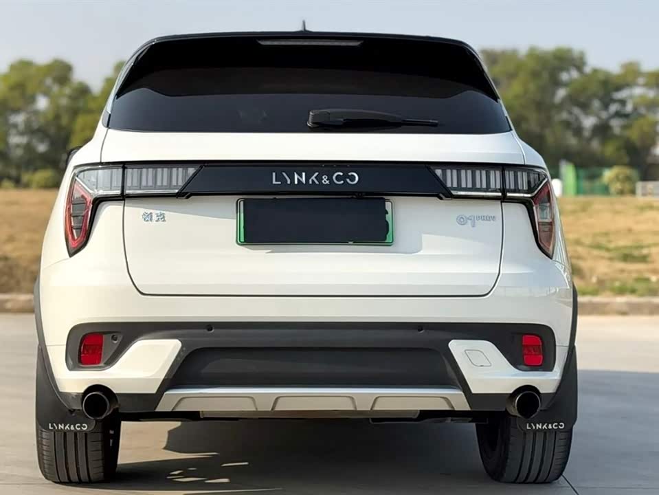 Lynk & Co 01 EM-P Lynk & Co 01 EM-P