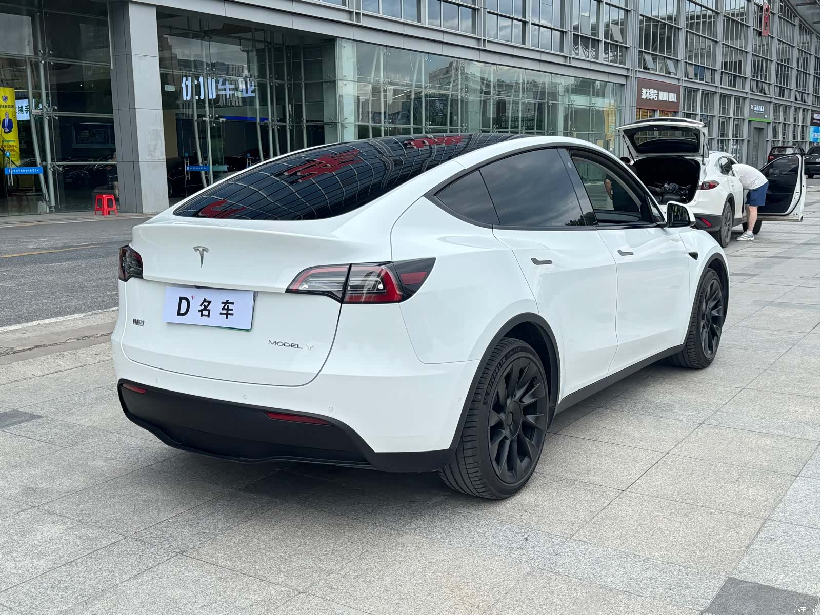 Tesla Model Y, 2021 9