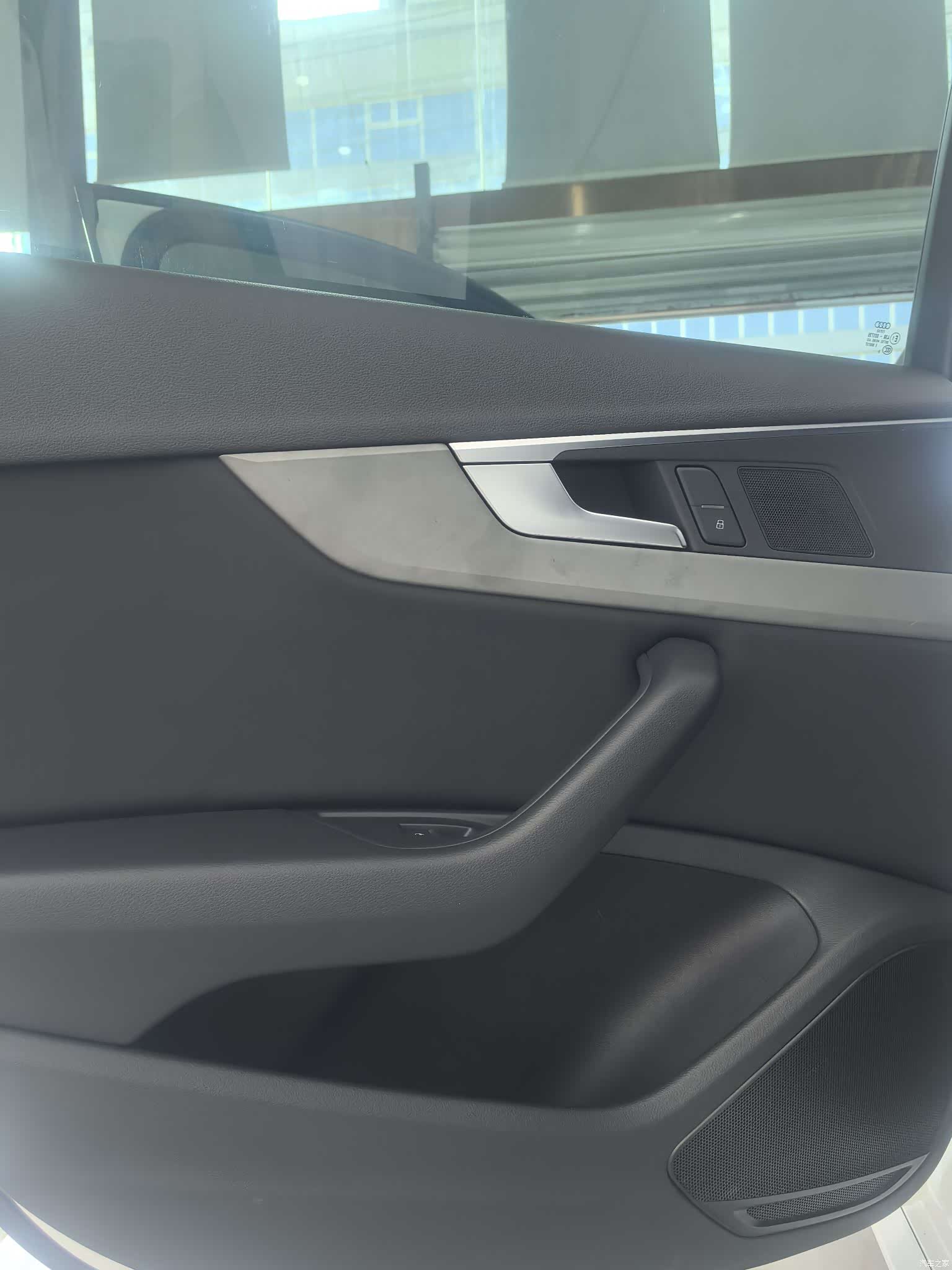 Audi A4L, 2019 13