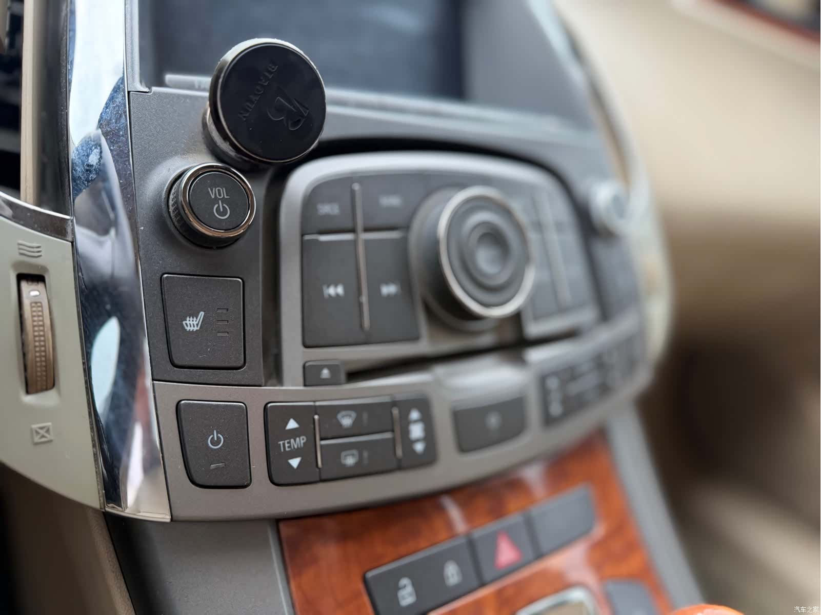 Buick LaCrosse, 2012 12