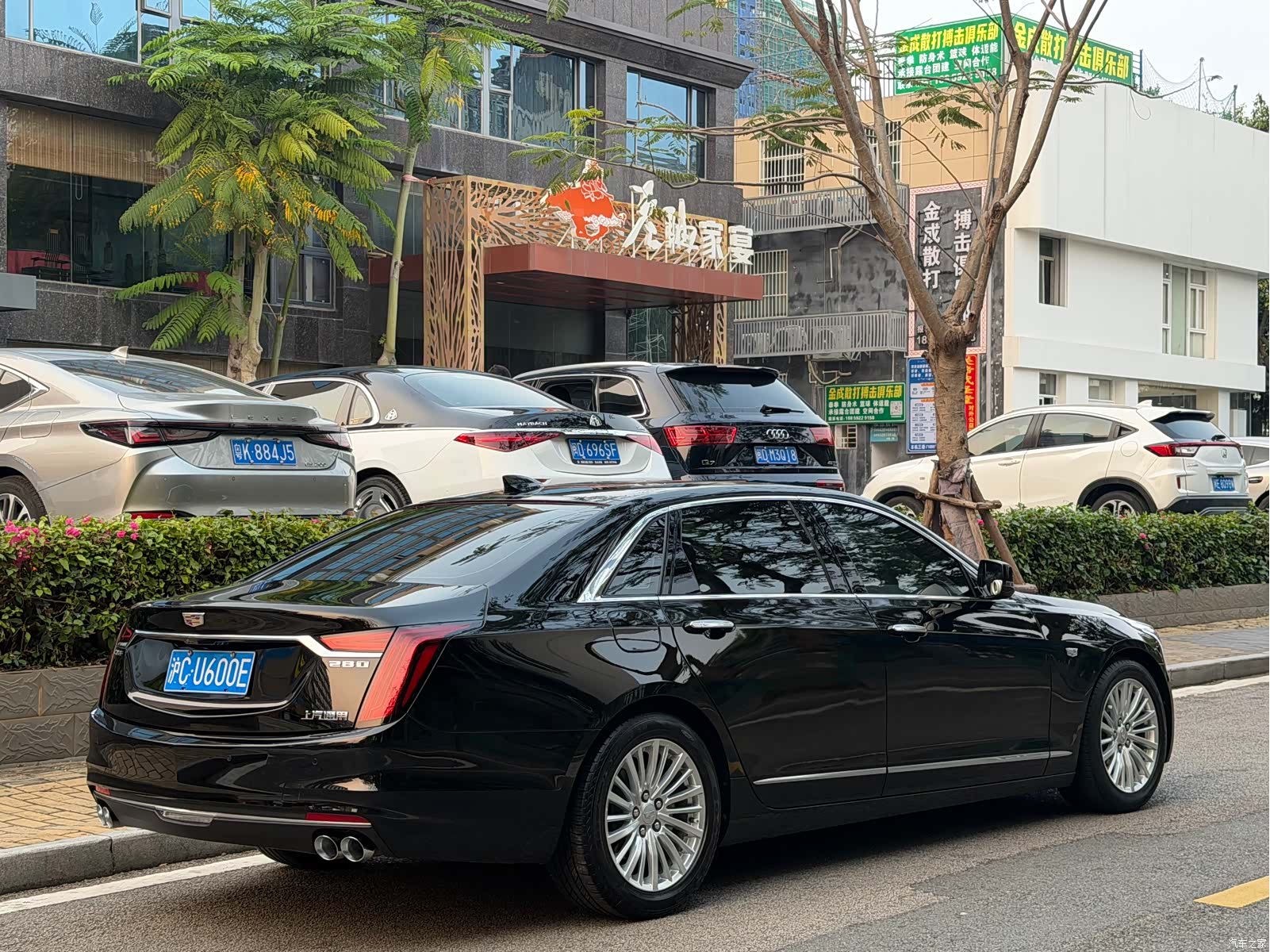 Cadillac CT6, 2023 12