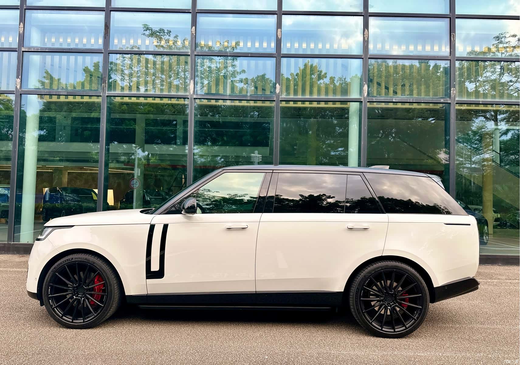 Land Rover Range Rover, 2023 13