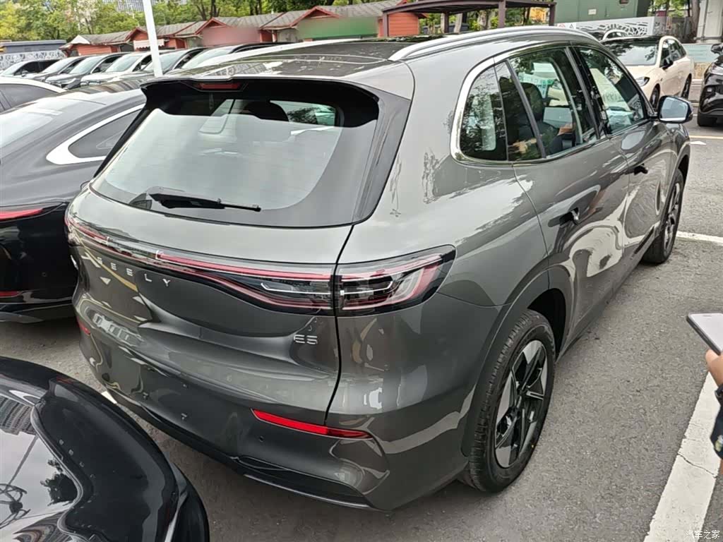 Geely Galaxy E5, 2026 6