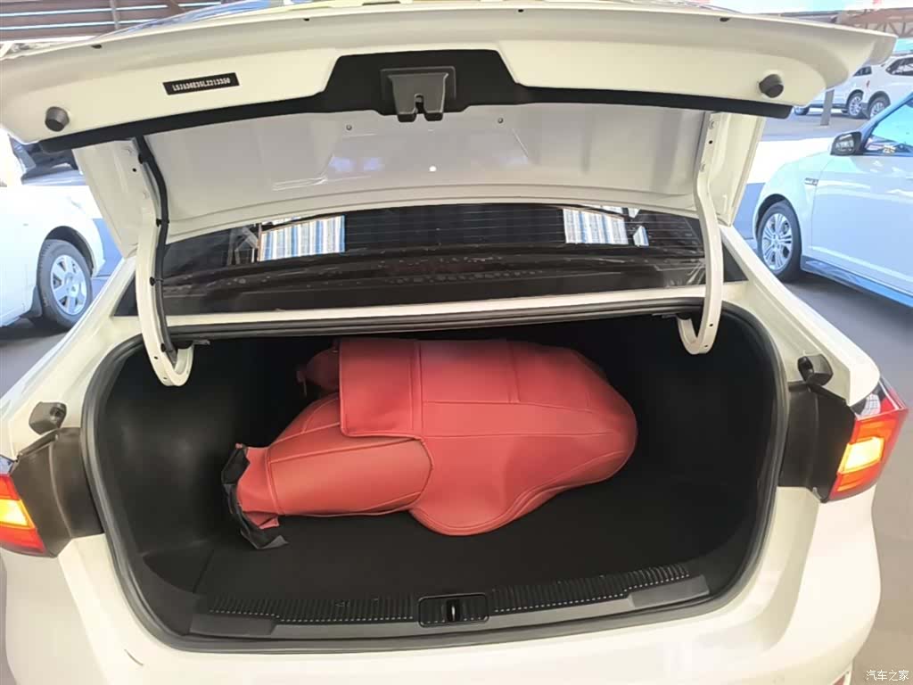 Roewe i5, 2021 19