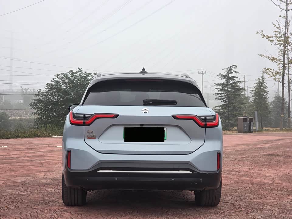 NIO ES6