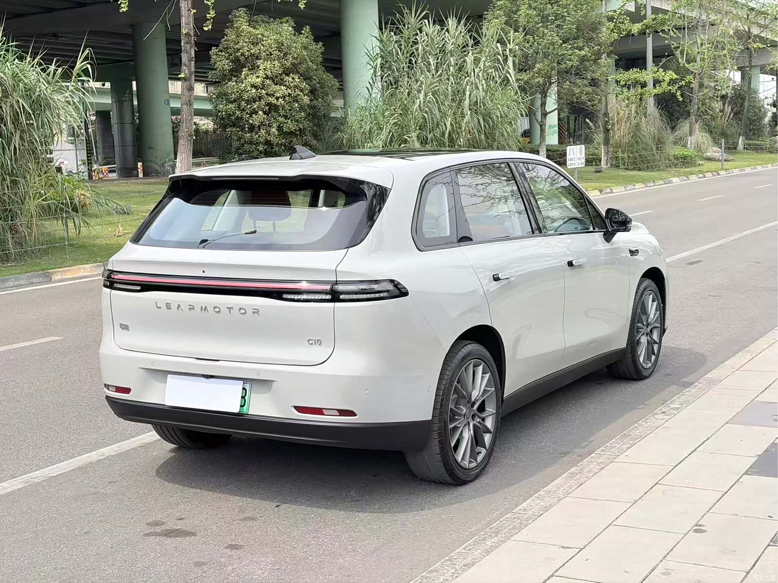 Leapmotor C10, 2025 10