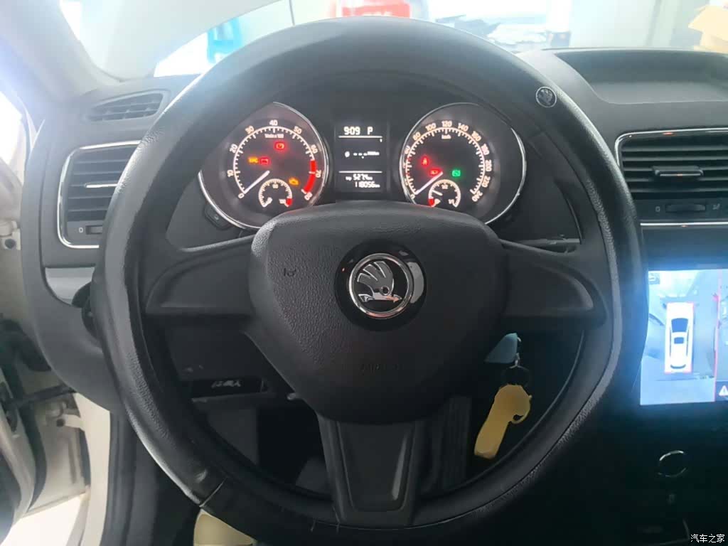 Skoda Yeti, 2015 11