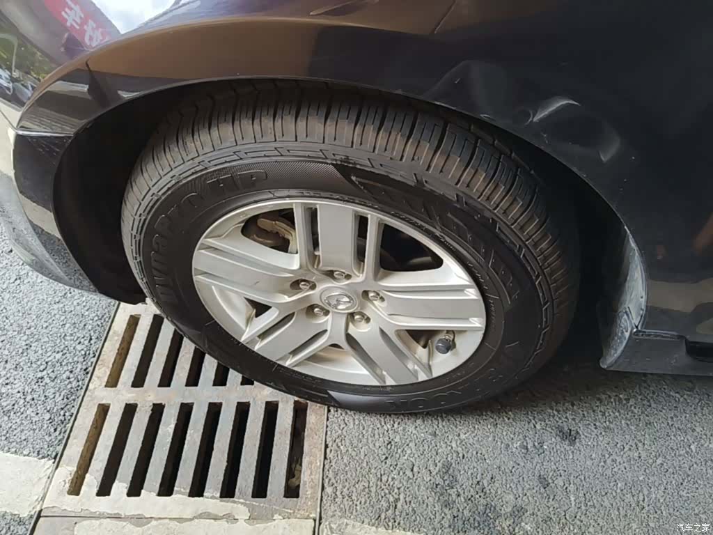 Mazda 8, 2016 23