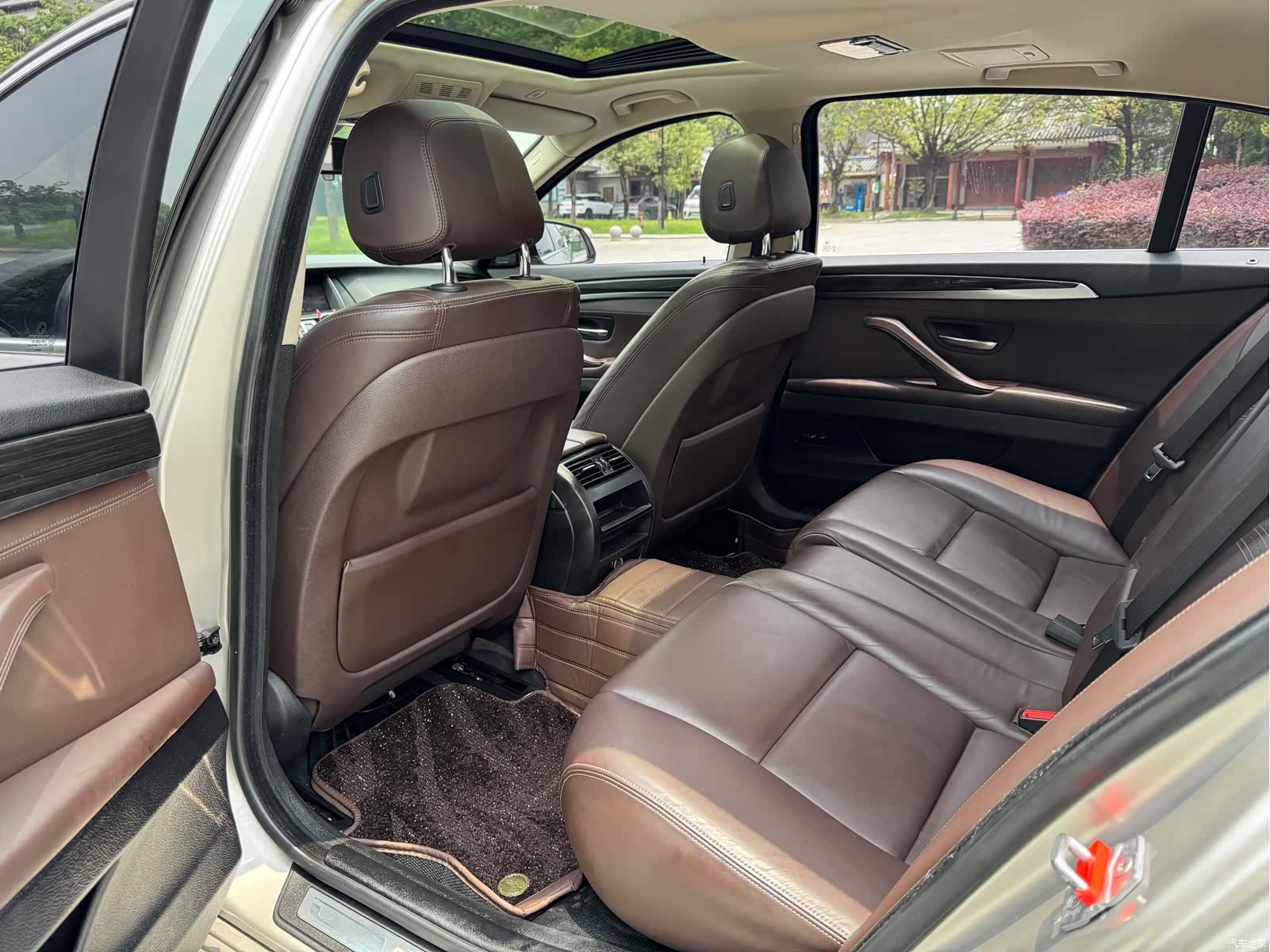 BMW 5 Series, 2016 11