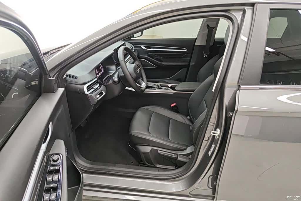 Geely Emgrand, 2022 9