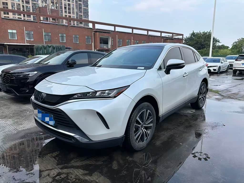 Toyota Harrier 2022 2.0L CVT Luxury