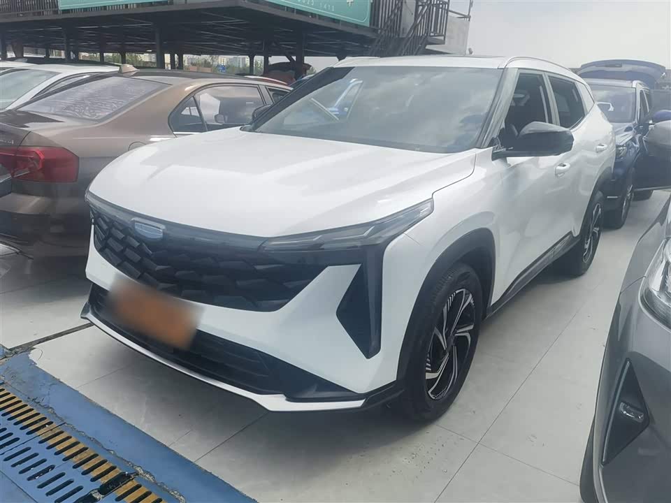 Geely Atlas