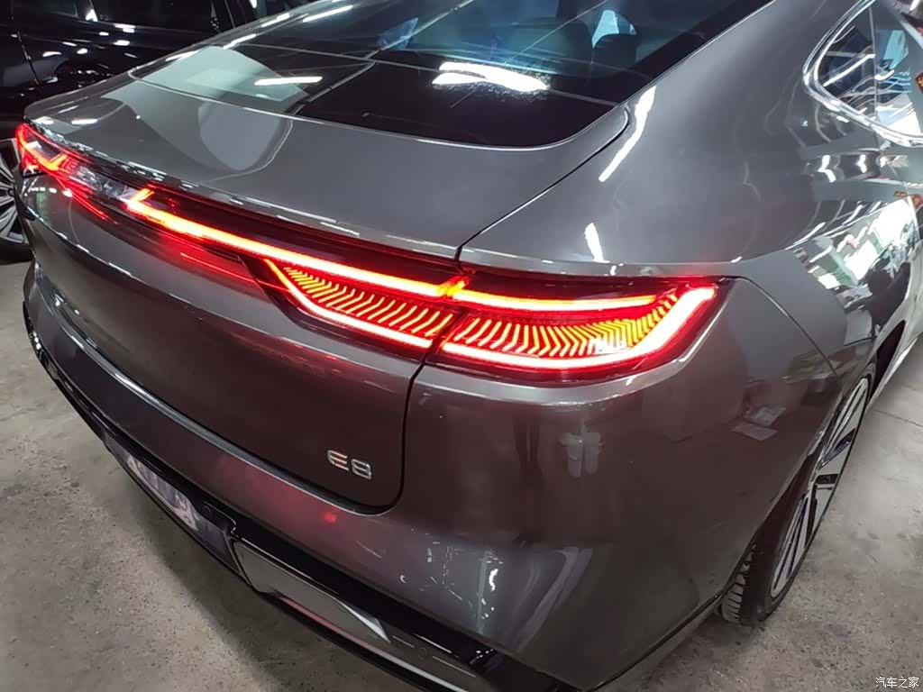 Geely E8, 2024 8