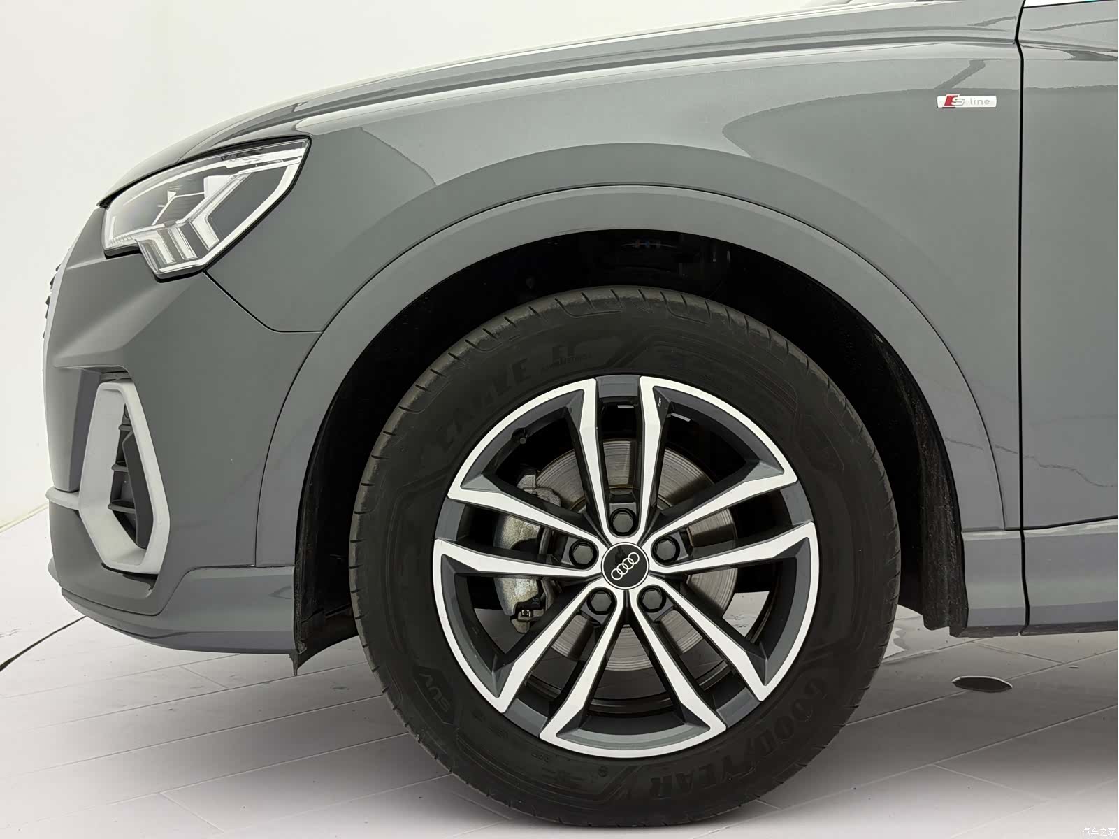 Audi Q3, 2022 22
