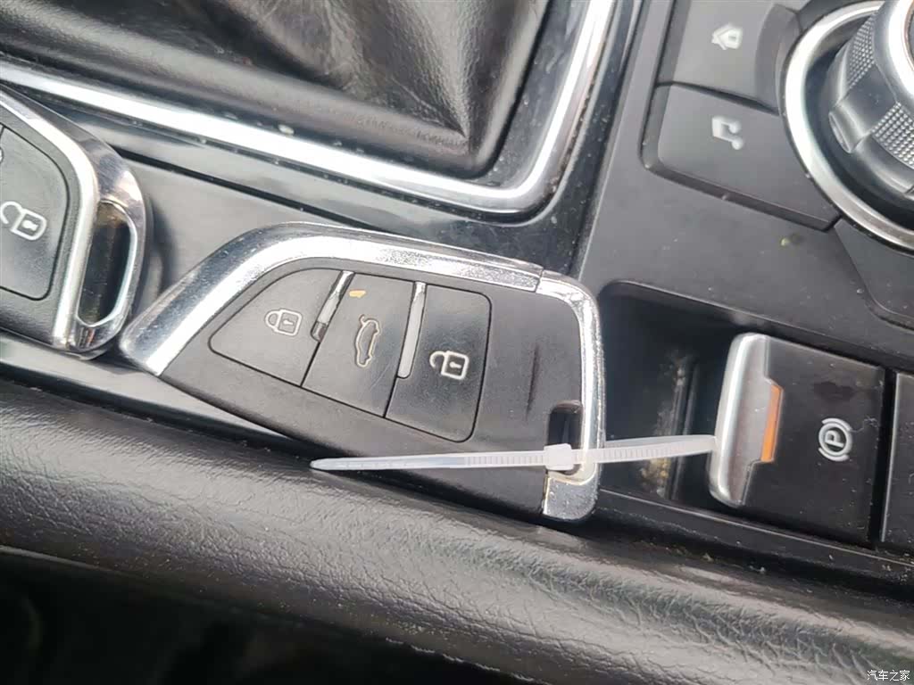 Mazda Mazda3, 2017 12