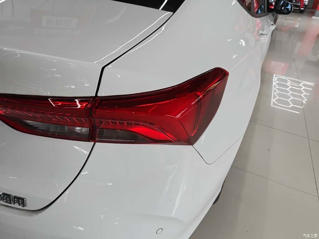 Buick Verano, 2026 8