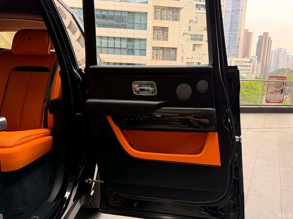 Rolls-Royce Cullinan, 2024 21