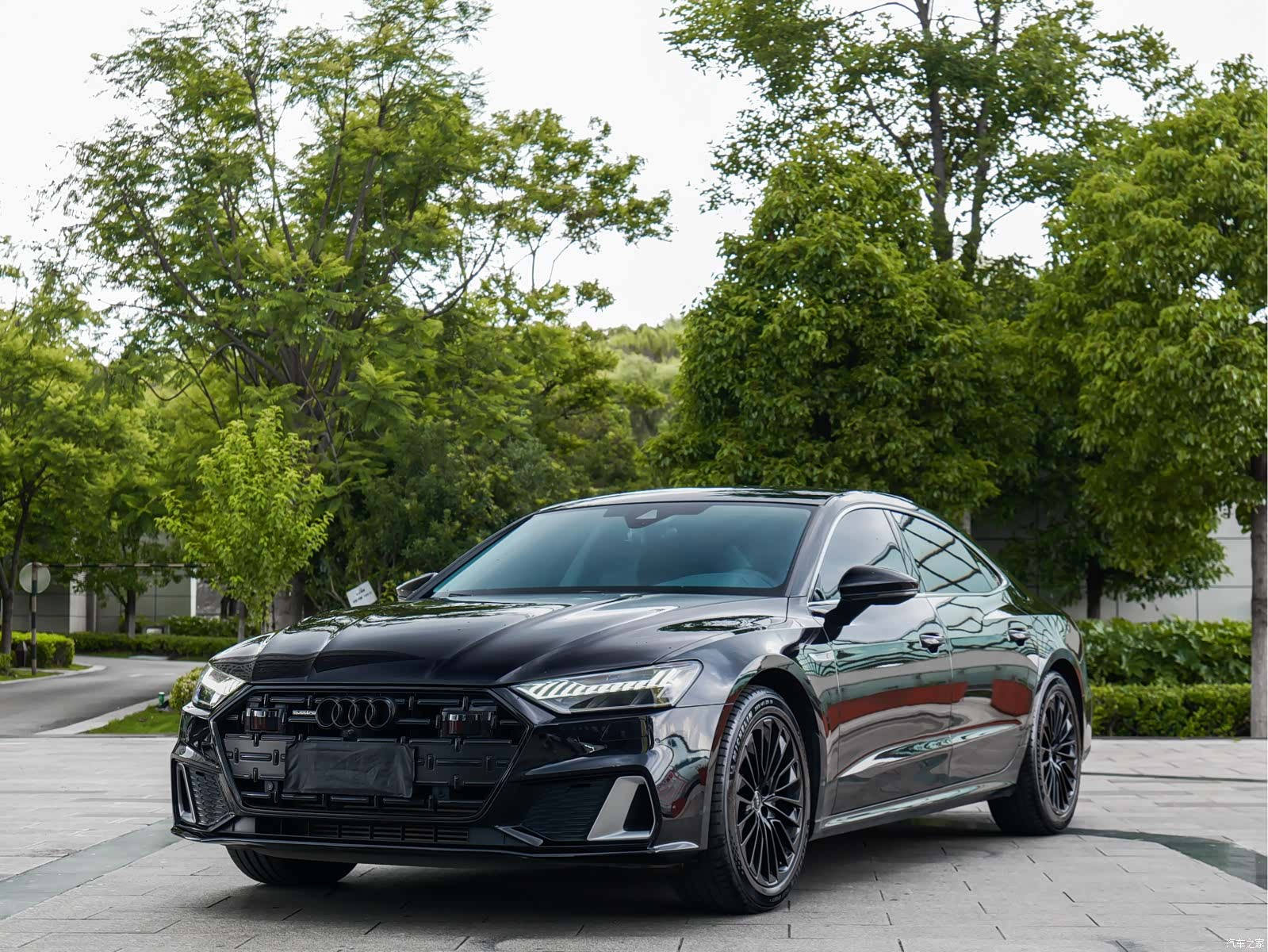 Audi A7L, 2024 1
