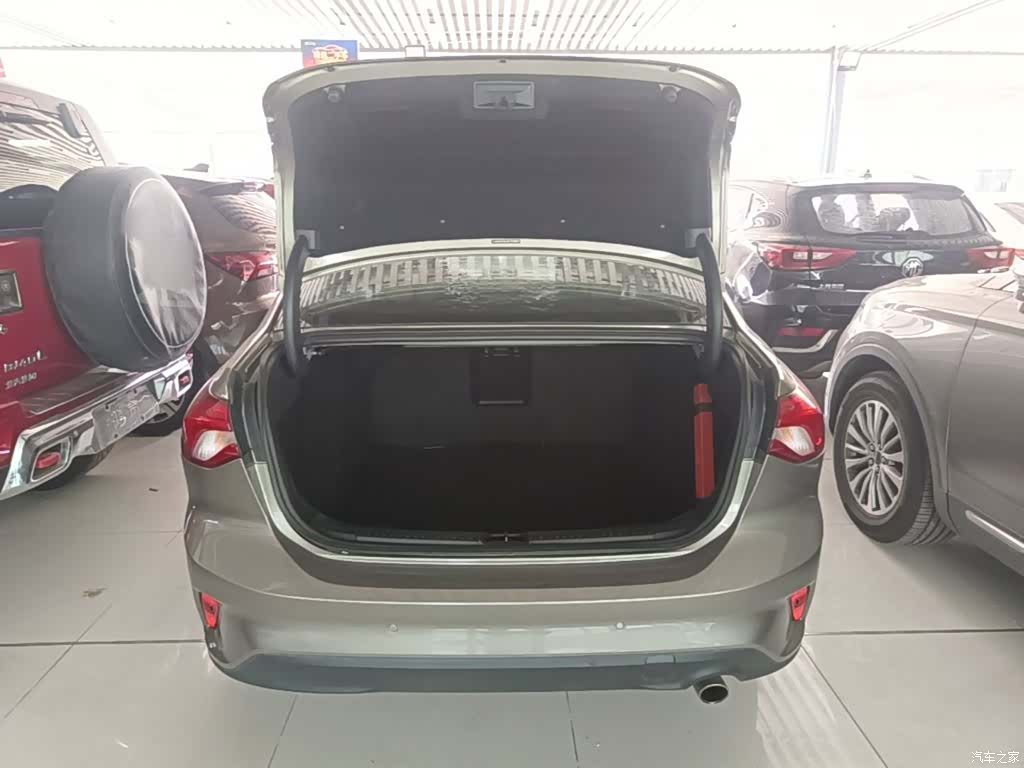 Ford Focus, 2019 19