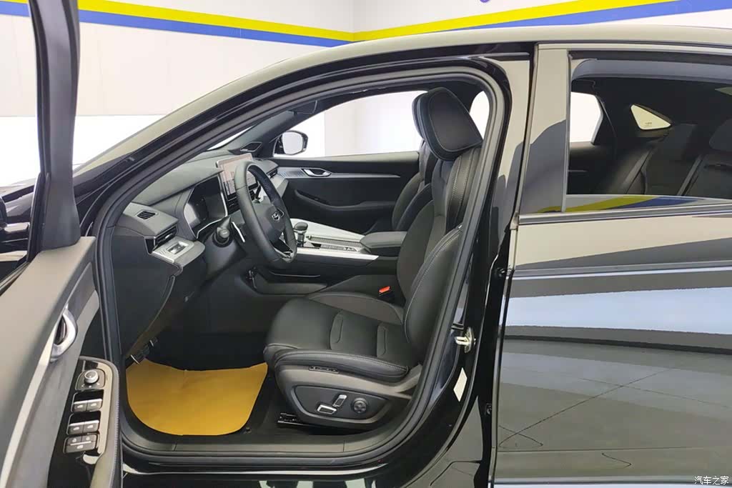 Geely Preface, 2025 9