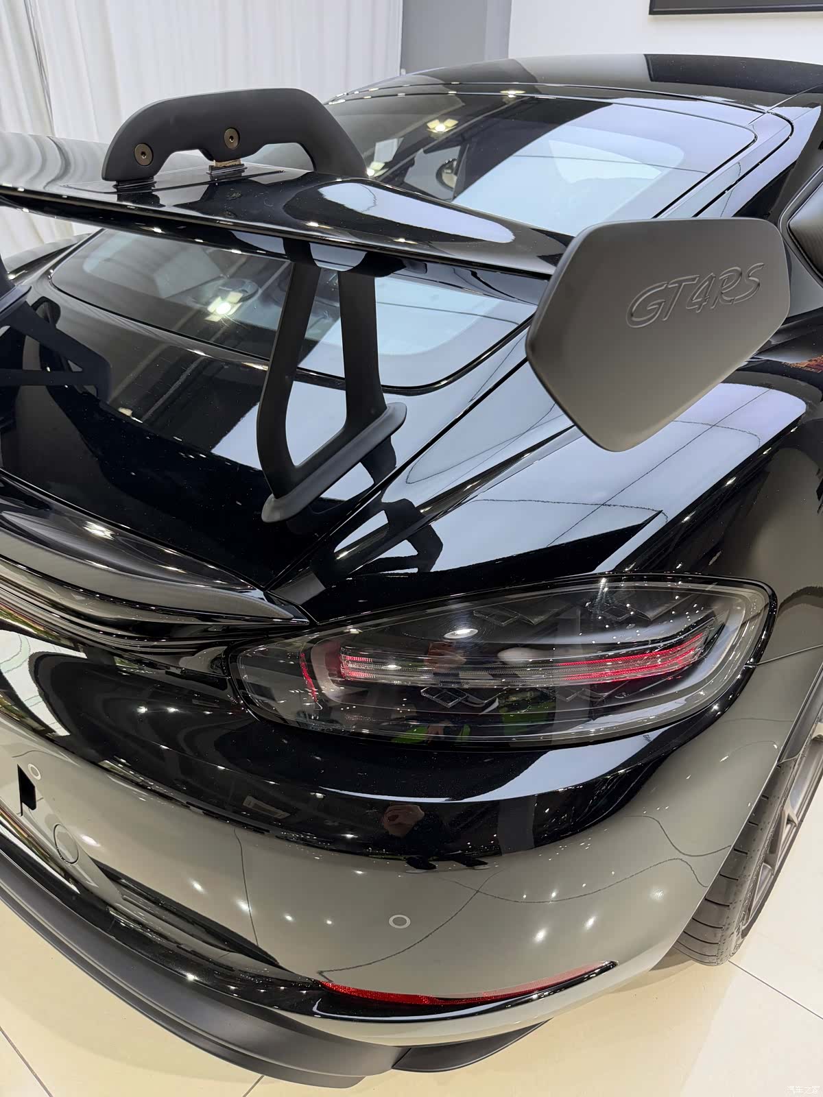 Porsche Cayman, 2025 все фото