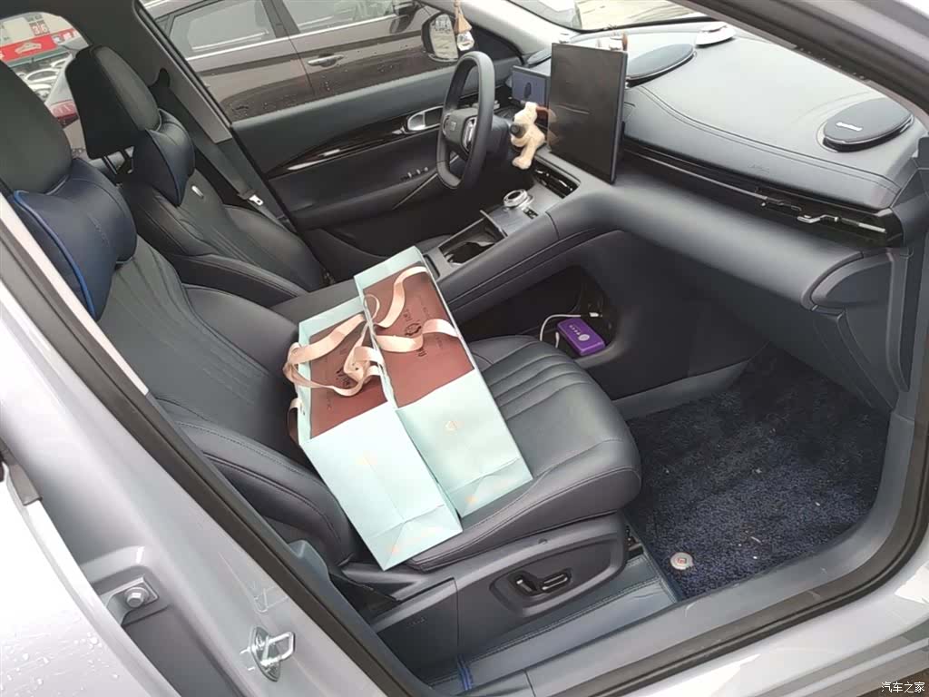 Geely Galaxy E5, 2025 20
