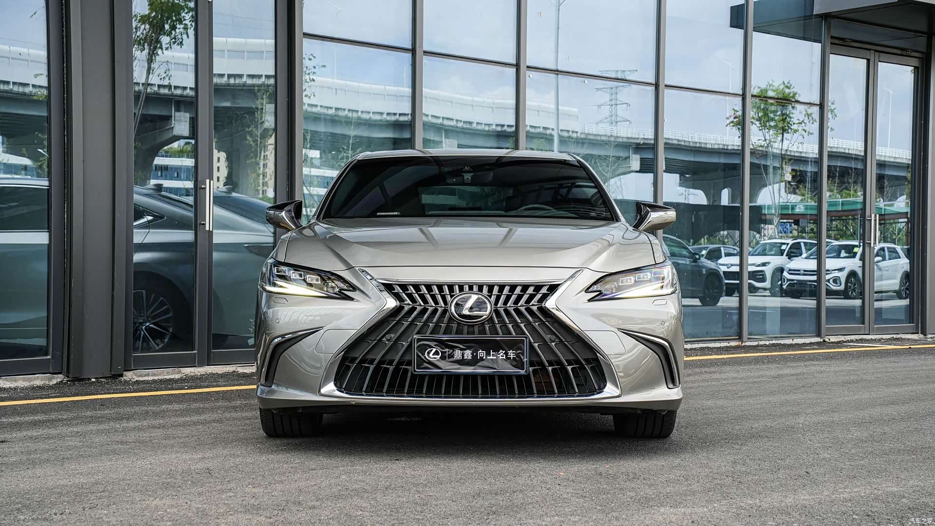 Lexus ES, 2024 2