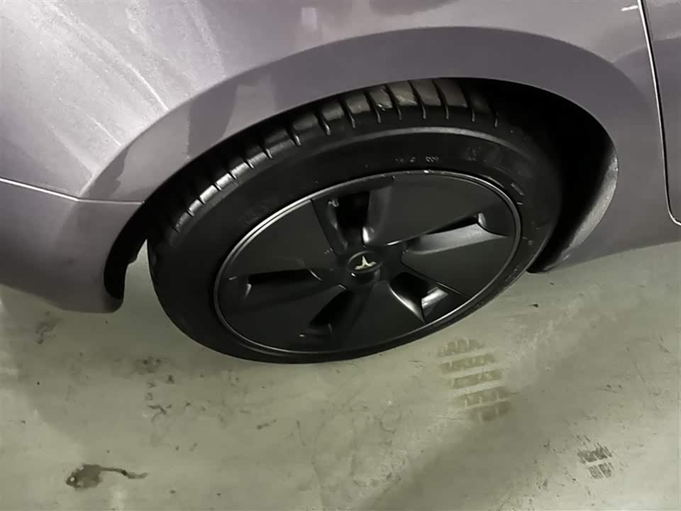 Tesla Model 3 Tesla Model 3