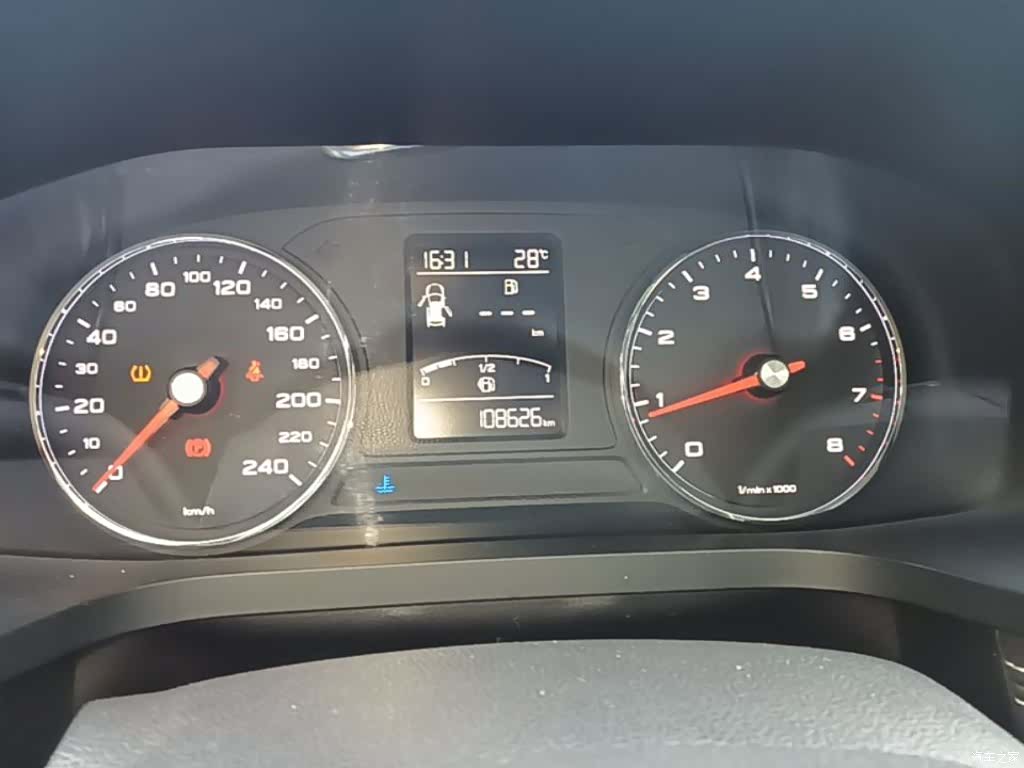 Roewe i6, 2017 12