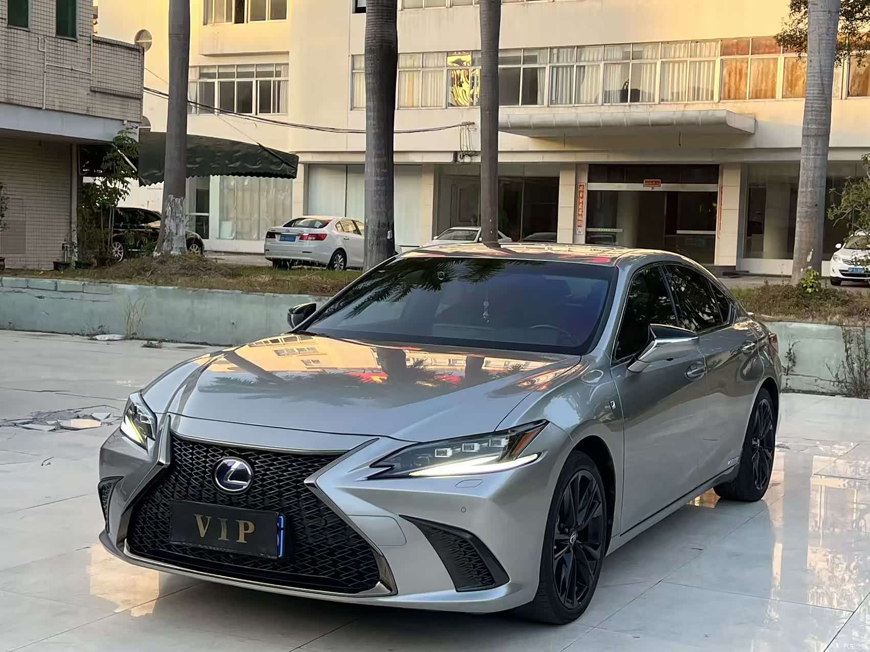 Lexus ES, 2022 1