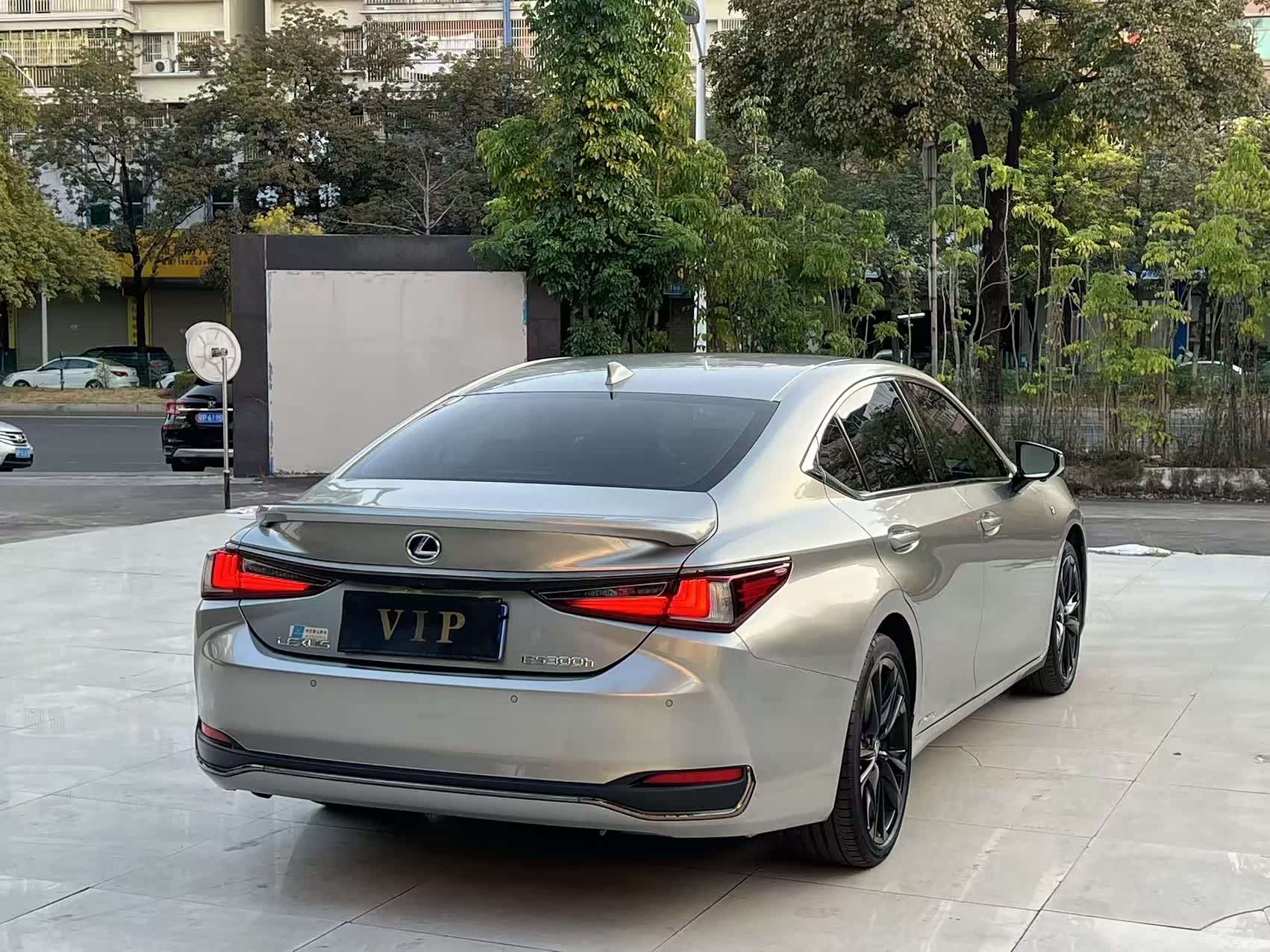 Lexus ES, 2022 9