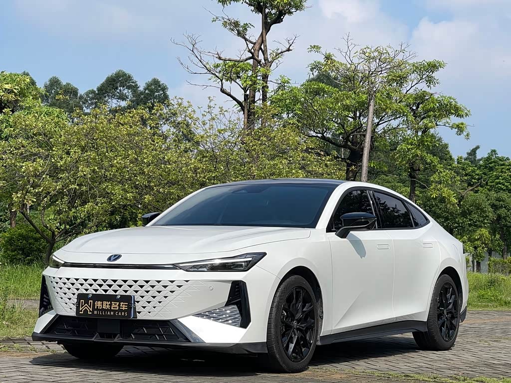 Changan UNI-V 2024 1.5T Luxury