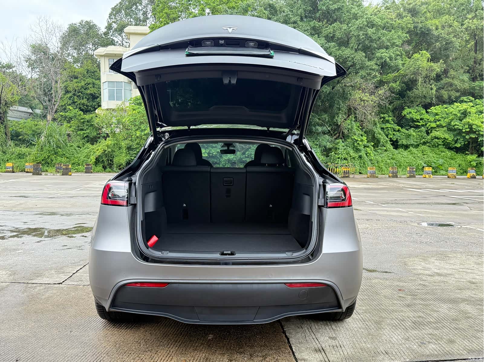Tesla Model Y, 2022 13