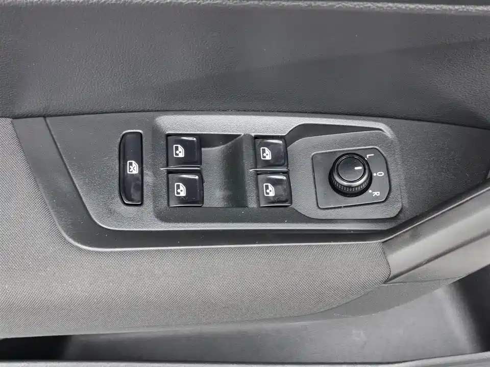 Volkswagen Lavida Pure Electric